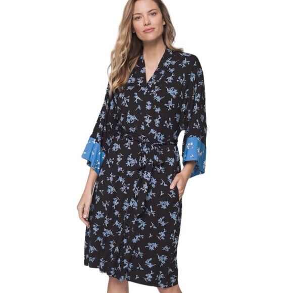 Floral Black and Blue Women's Robe - Picture 1 of 8